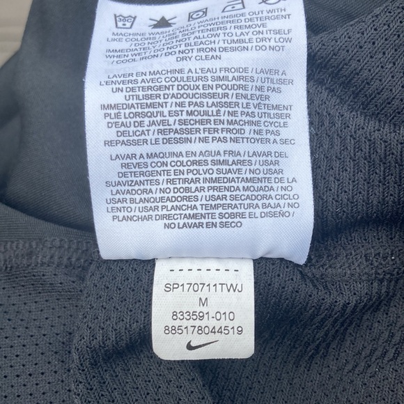 Nike Dri-Fit t-shirt - Picture 8 of 9